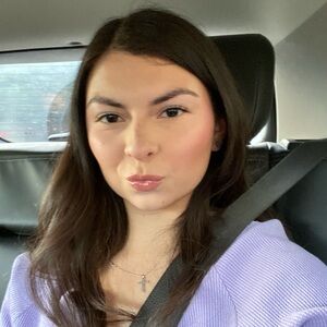 Meet your Posher, Rebecca